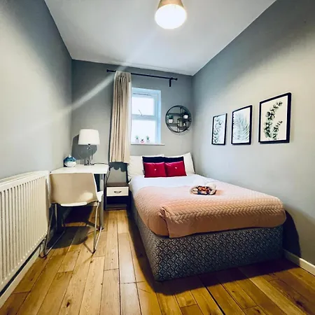 Lovely 3 Dbl Bed-2
